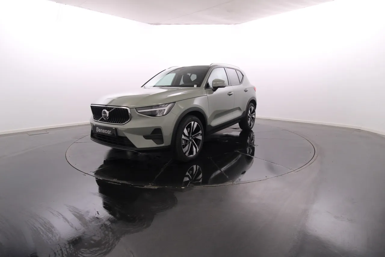 Volvo XC40 Gasoline Hybrid 3 2025