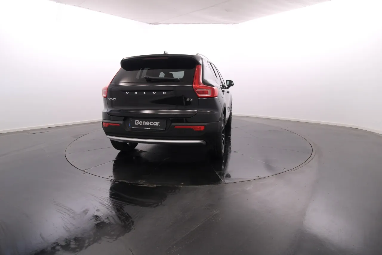 Volvo XC40 Gasoline Hybrid 3 2025