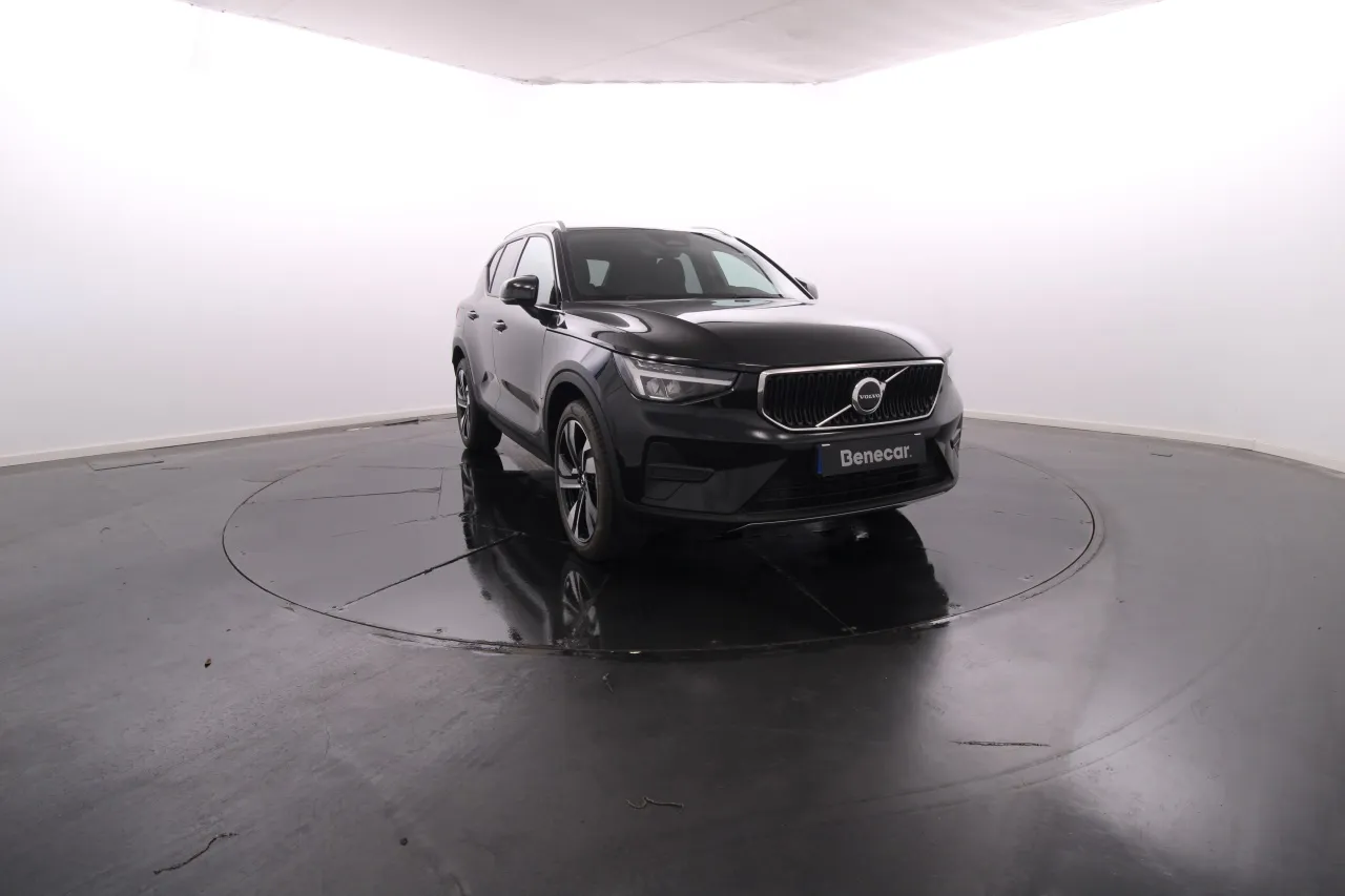 Volvo XC40 Gasoline Hybrid 6 2025