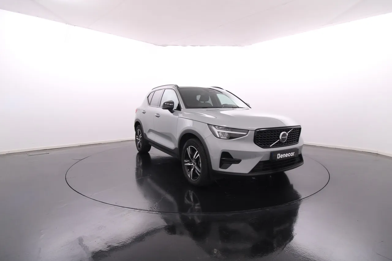 Volvo XC40 Híbrido Gasolina 5 2025