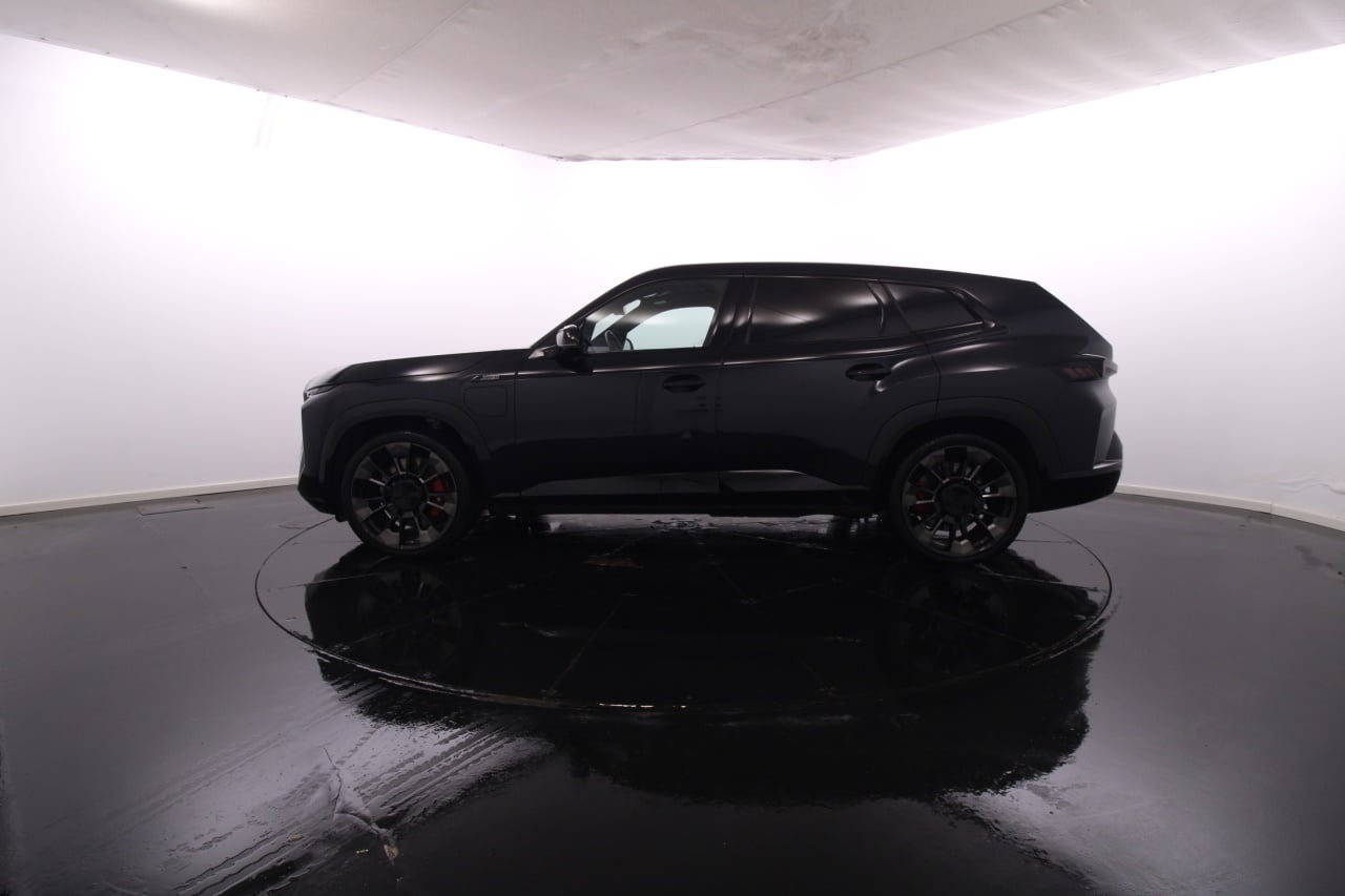 BMW XM Electric Gasoline 1 2025