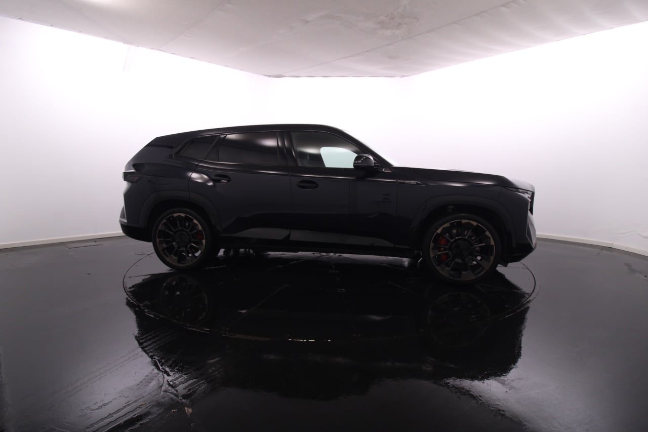 BMW XM Electric Gasoline 1 2025