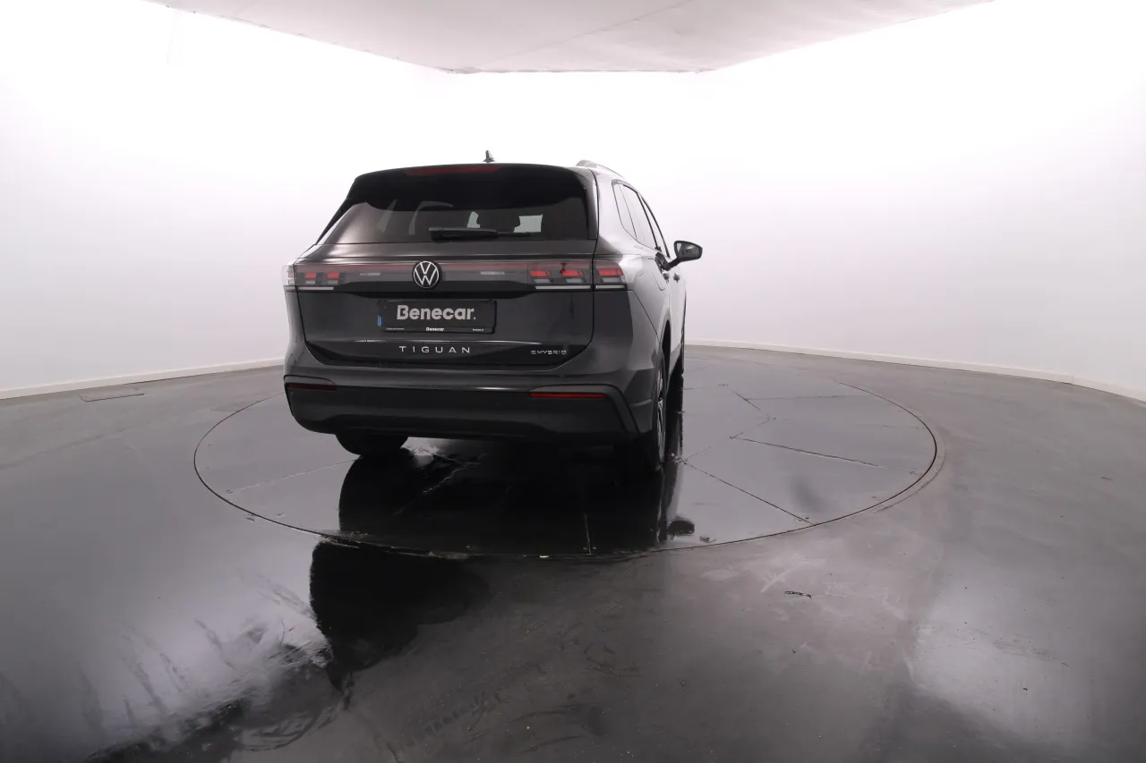 Volkswagen Tiguan Elétrico Gasolina 4 2025