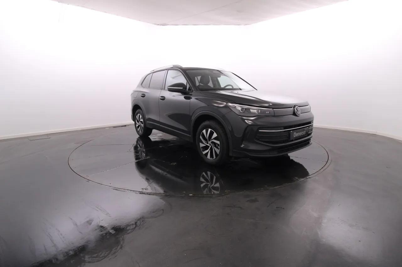 Volkswagen Tiguan Elétrico Gasolina 4 2025