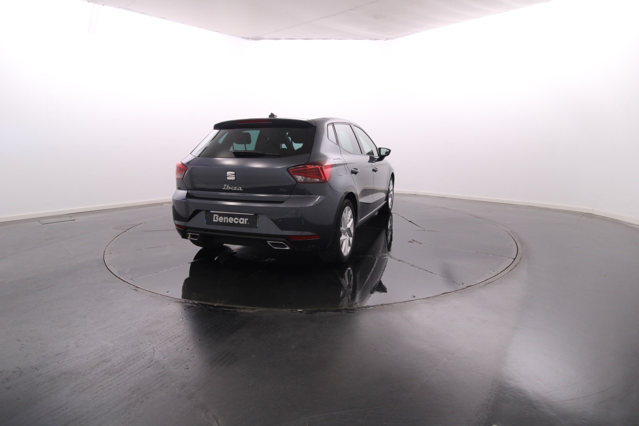 Seat Ibiza Gasolina 3 2024