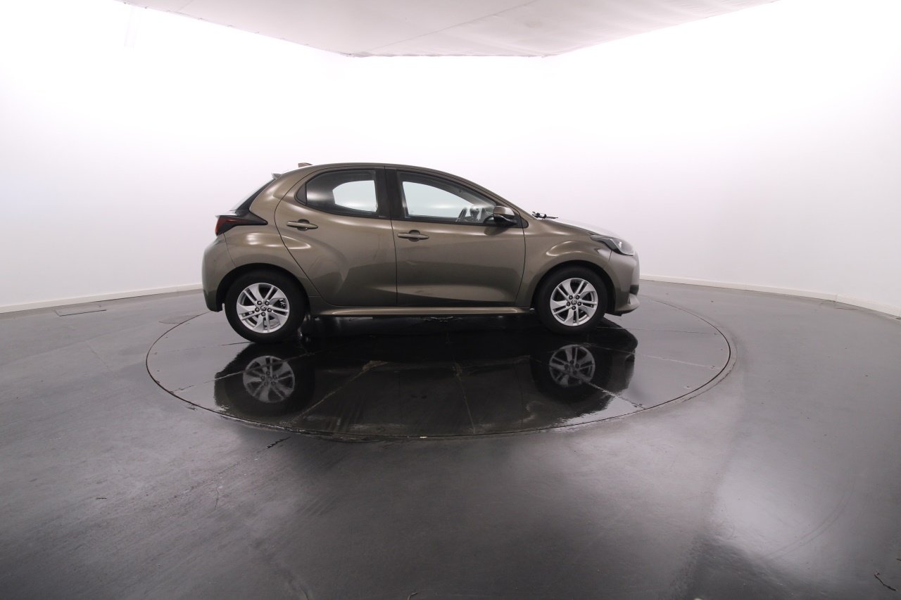 Toyota Yaris Gasoline 3 2021