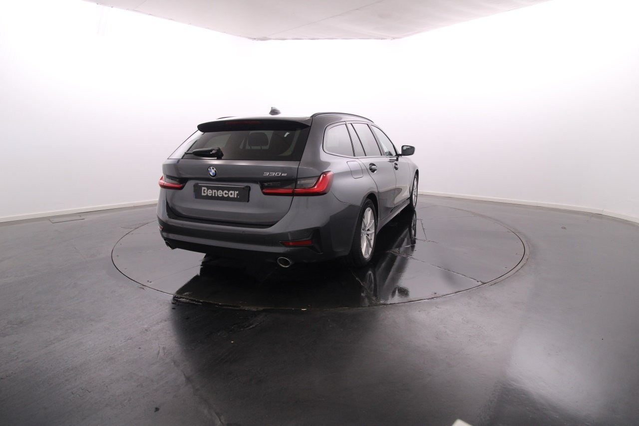 BMW Serie 3 - 330e Electric Gasoline 1 2021