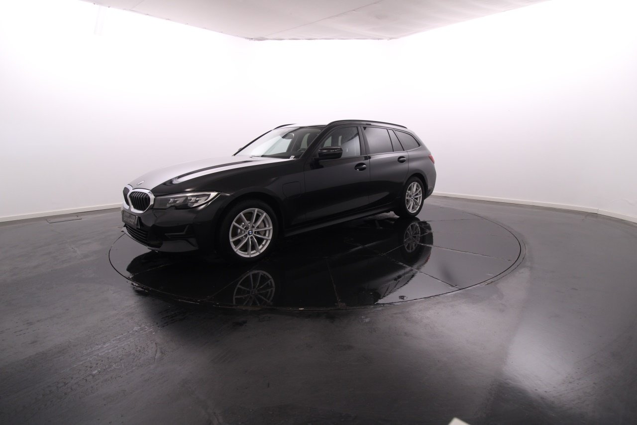 BMW Serie 3 - 330e Electric Gasoline 7 2021