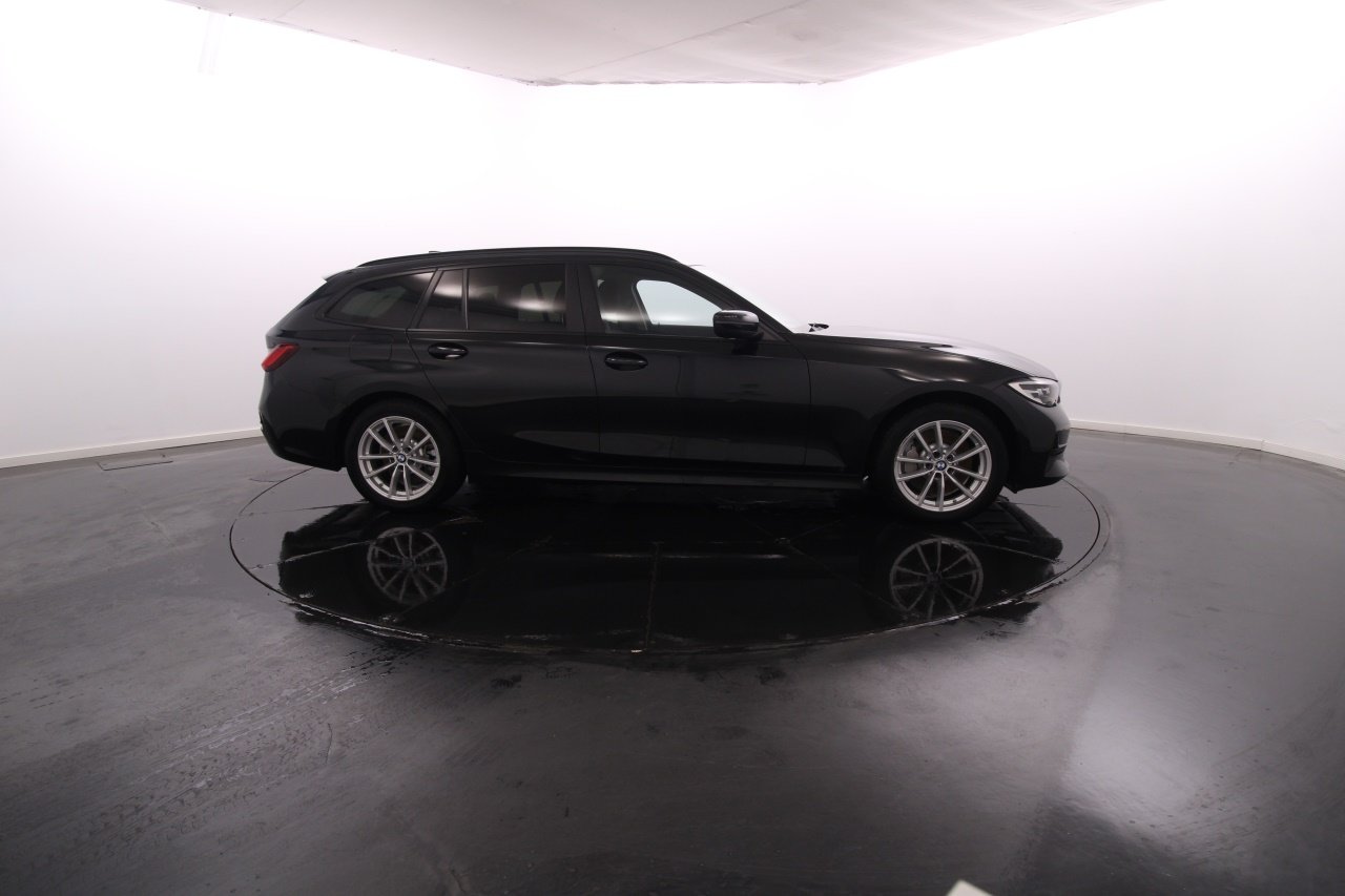 BMW Serie 3 - 330e Electric Gasoline 7 2021