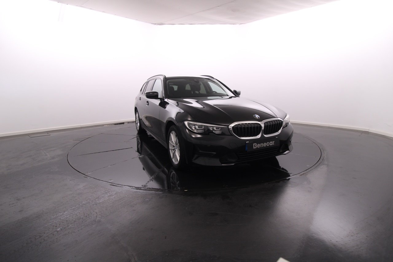 BMW Serie 3 - 330e Electric Gasoline 7 2021