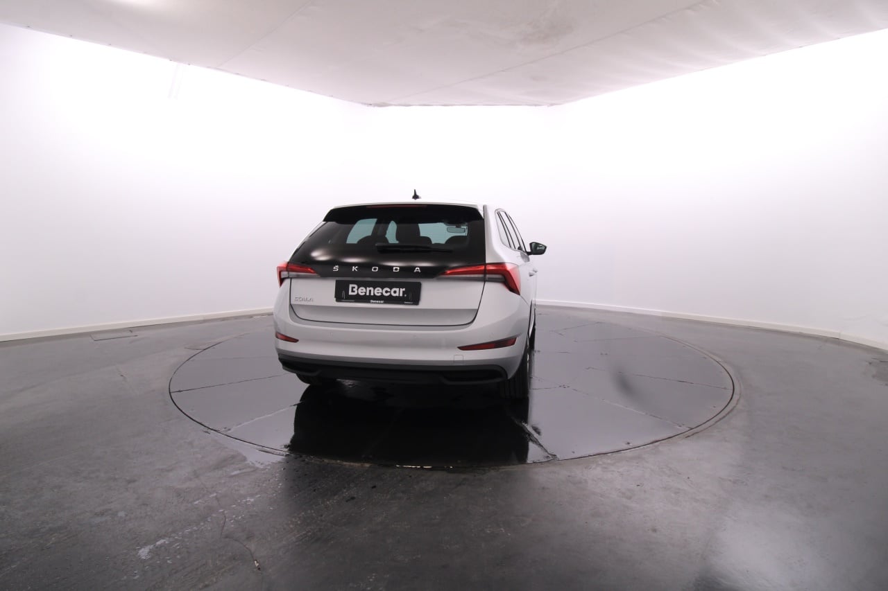 Skoda Scala Gasoline 6 2022