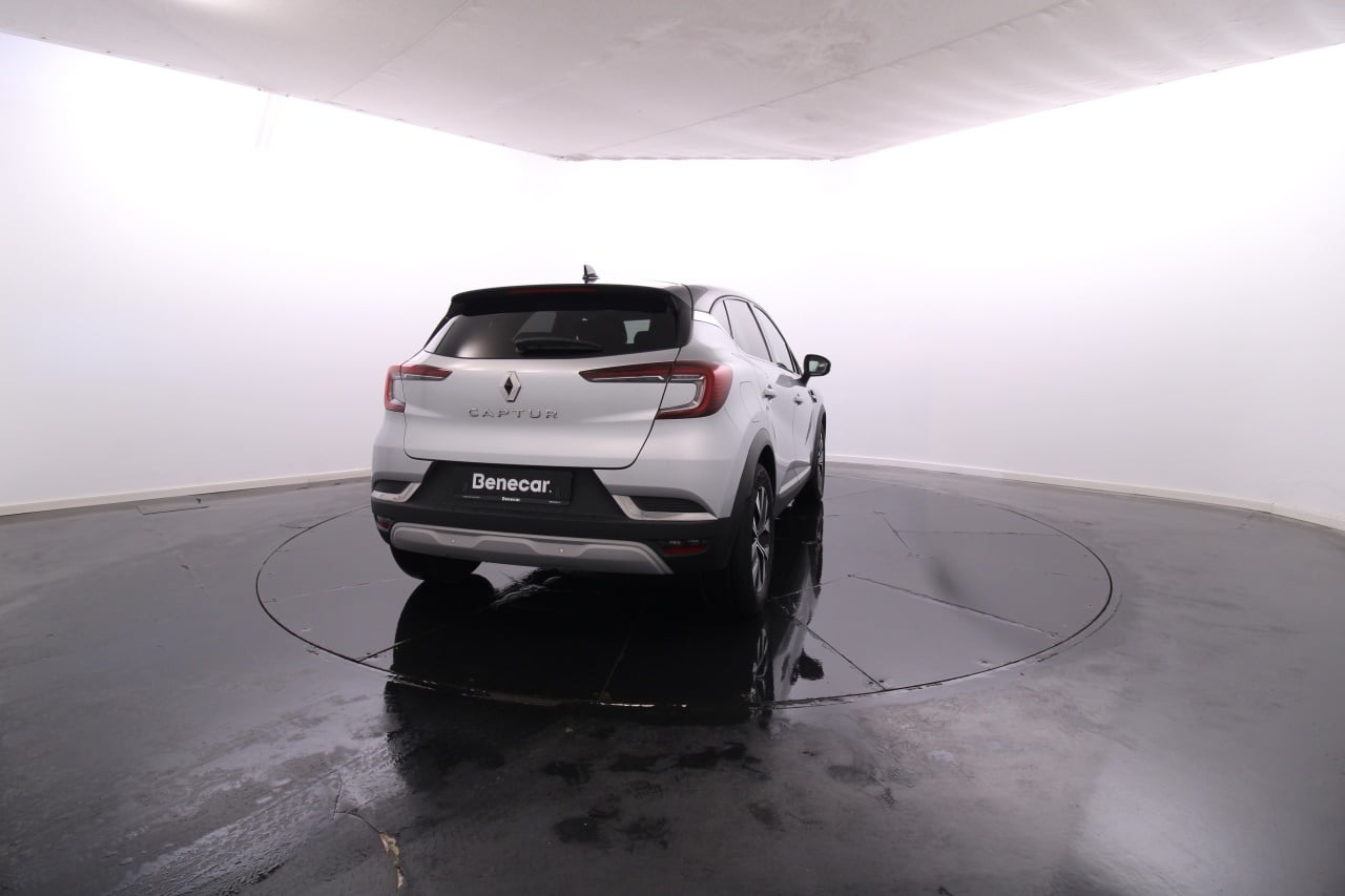 Renault Captur Gasoline 2 2023