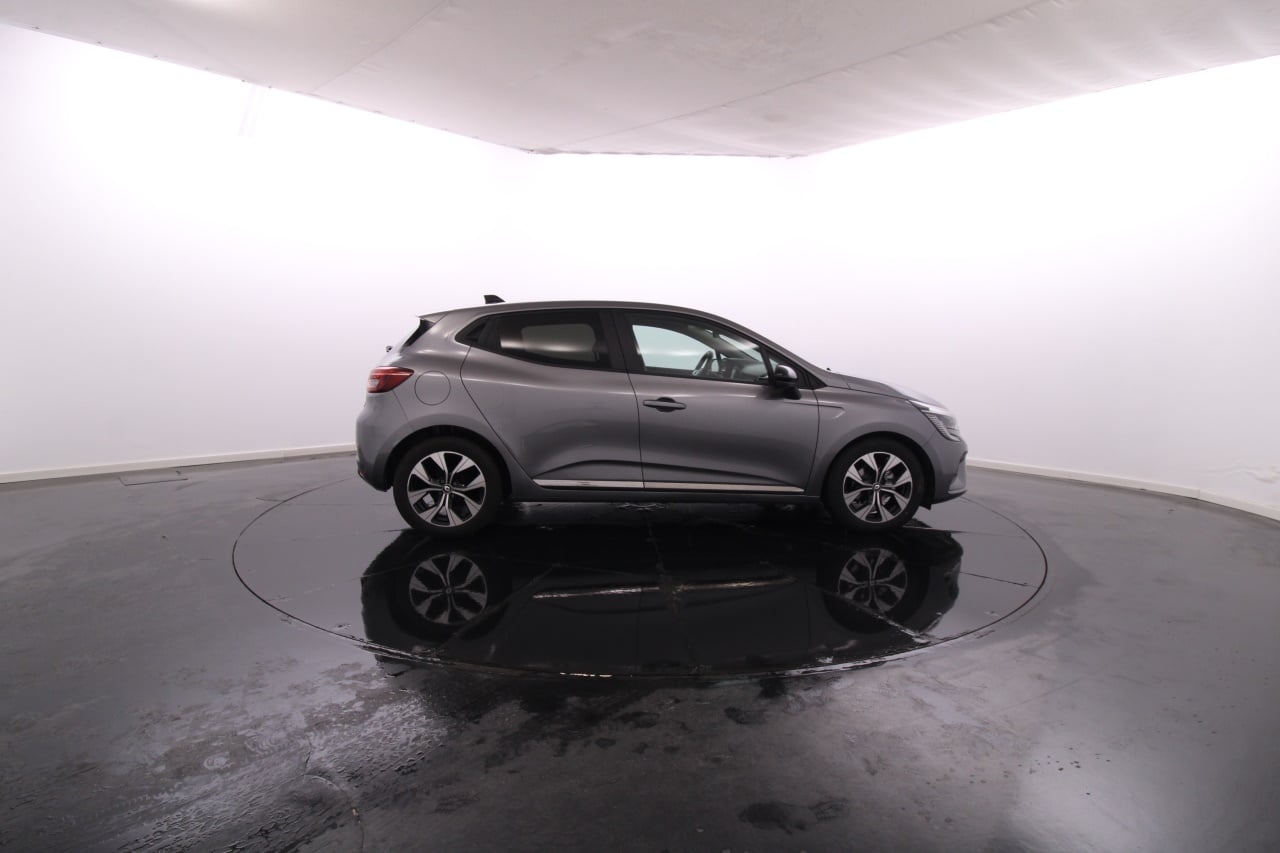 Renault Clio Gasoline 7 2023