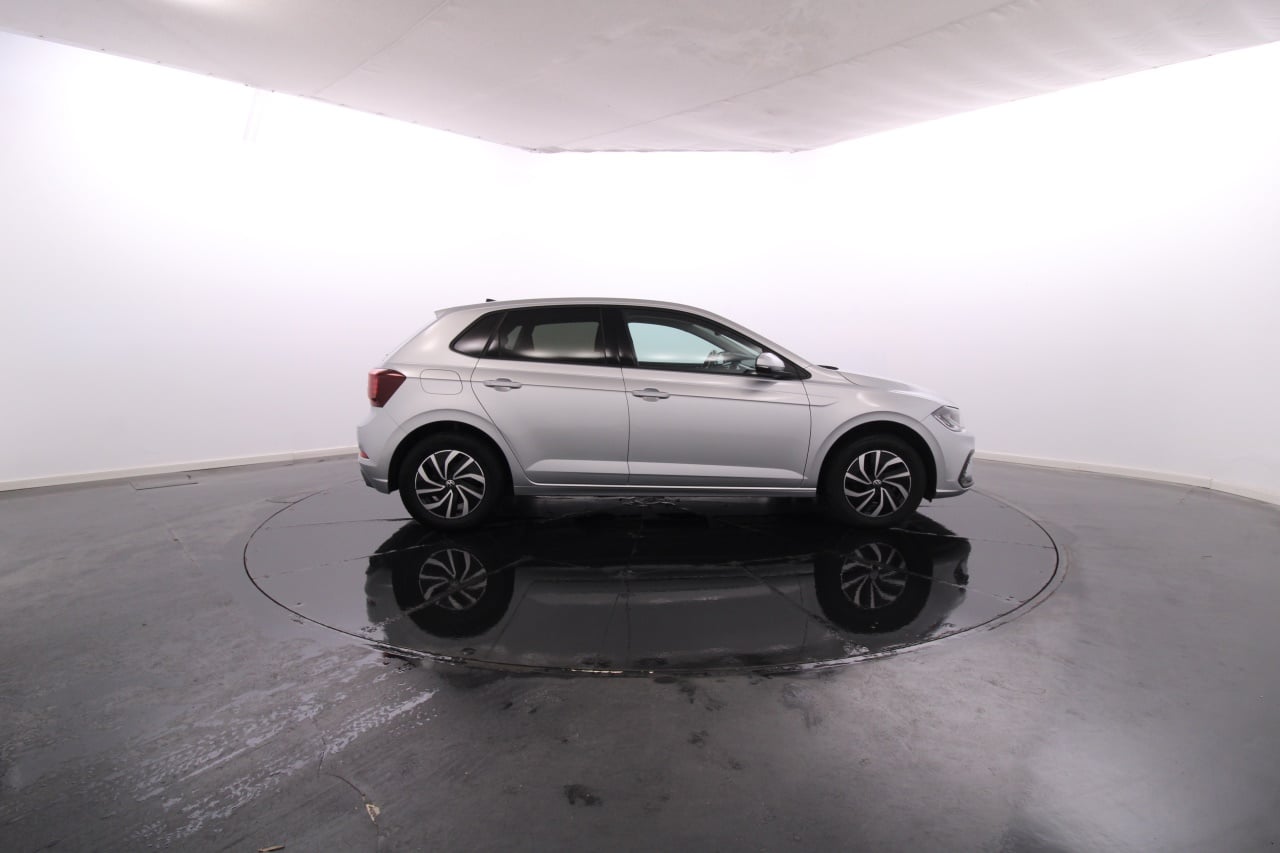 Volkswagen Polo Gasoline 5 2024