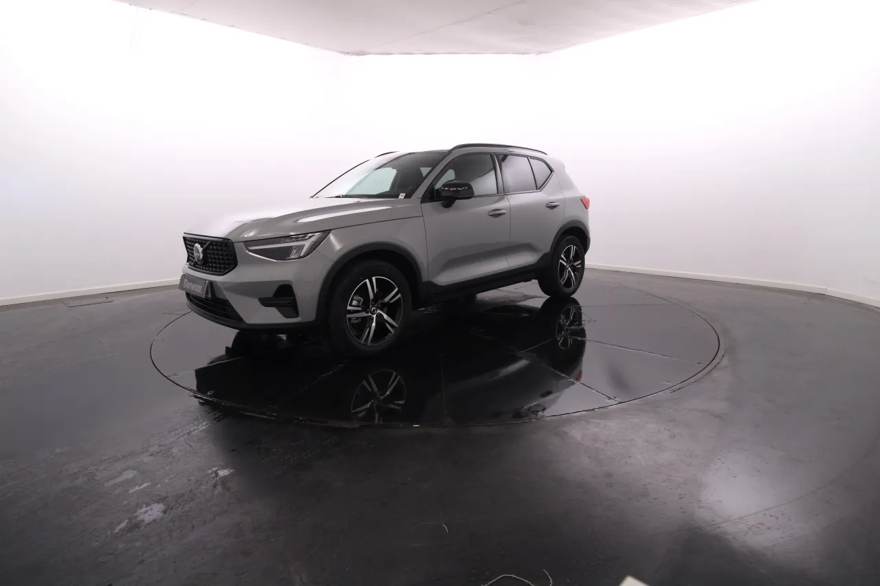 Volvo XC40 Híbrido Gasolina 9 2025