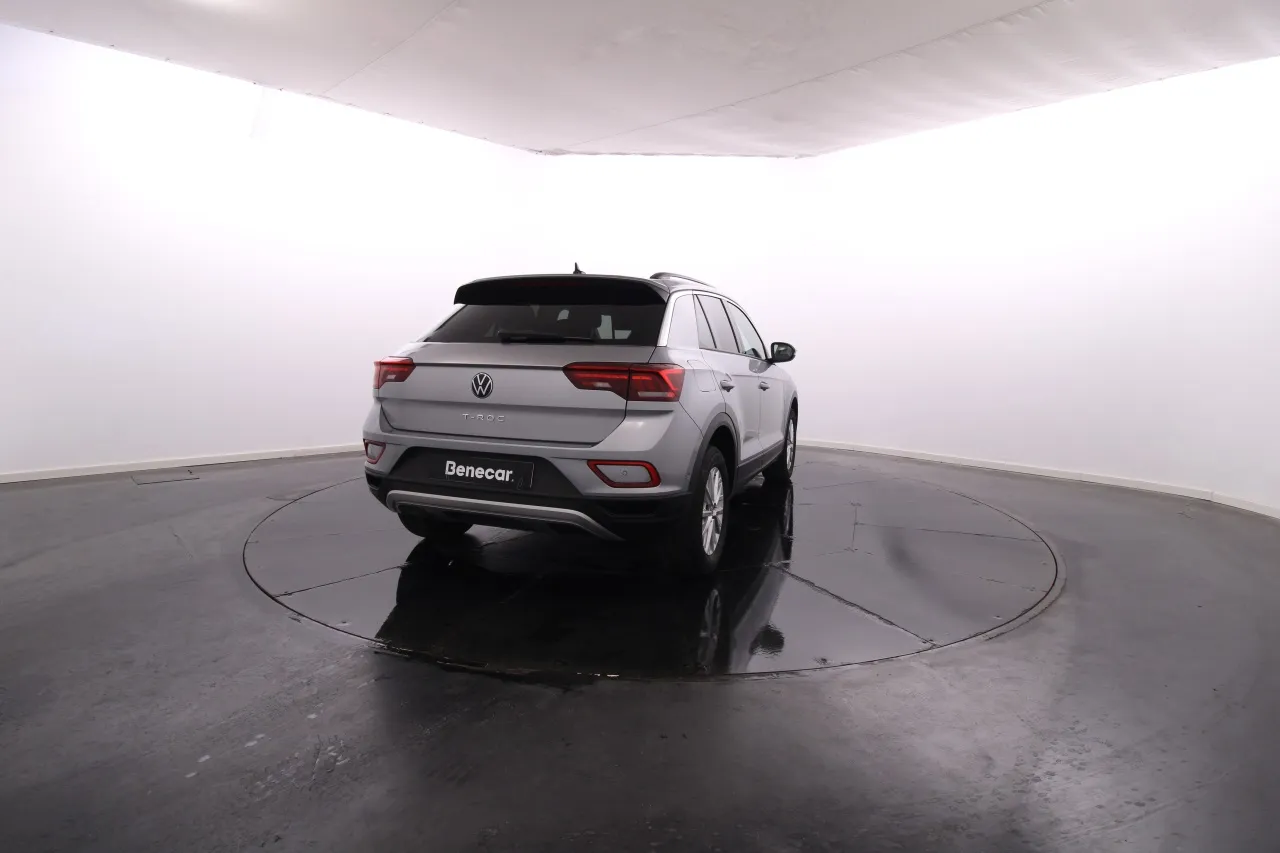 Volkswagen T-Roc Gasoline 5 2024
