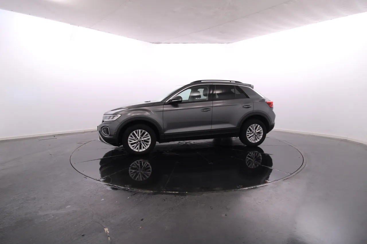 Volkswagen T-Roc Gasoline 6 2024