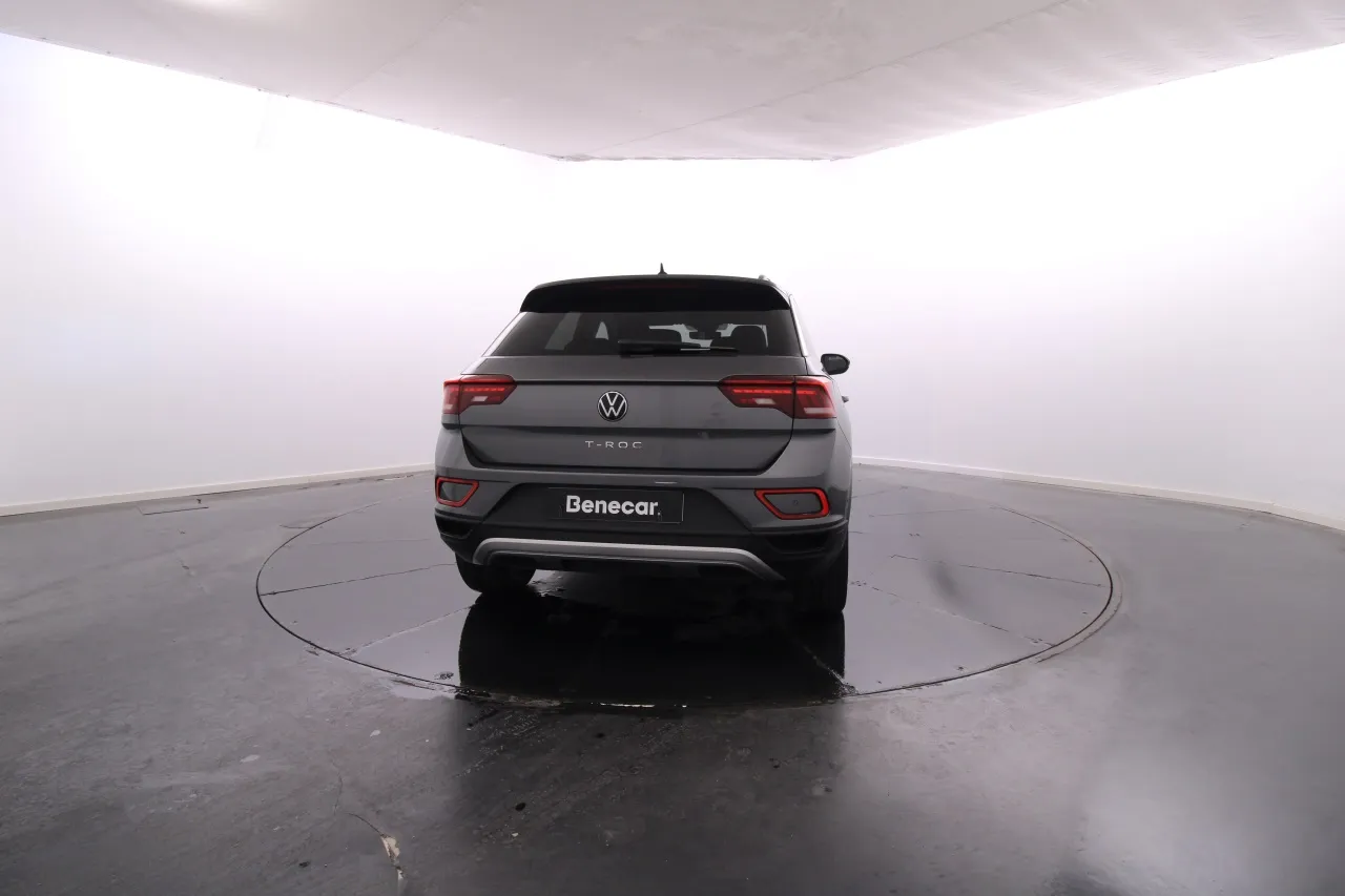 Volkswagen T-Roc Gasoline 6 2024