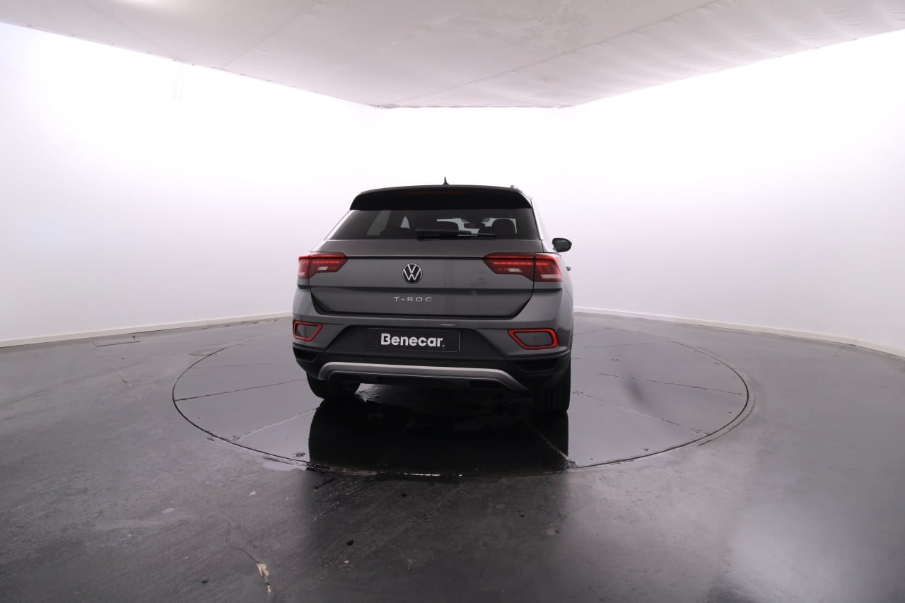 Volkswagen T-Roc Gasolina 6 2024