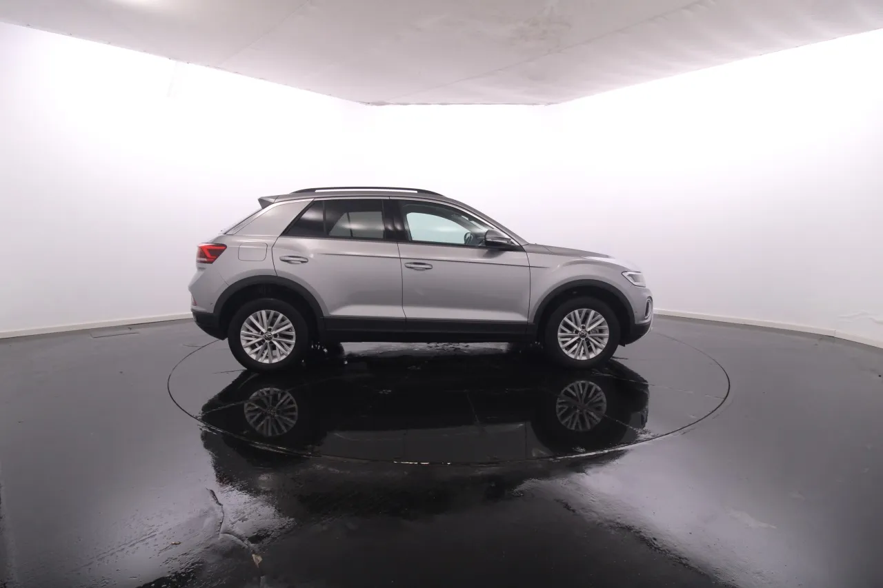 Volkswagen T-Roc Gasoline 5 2024