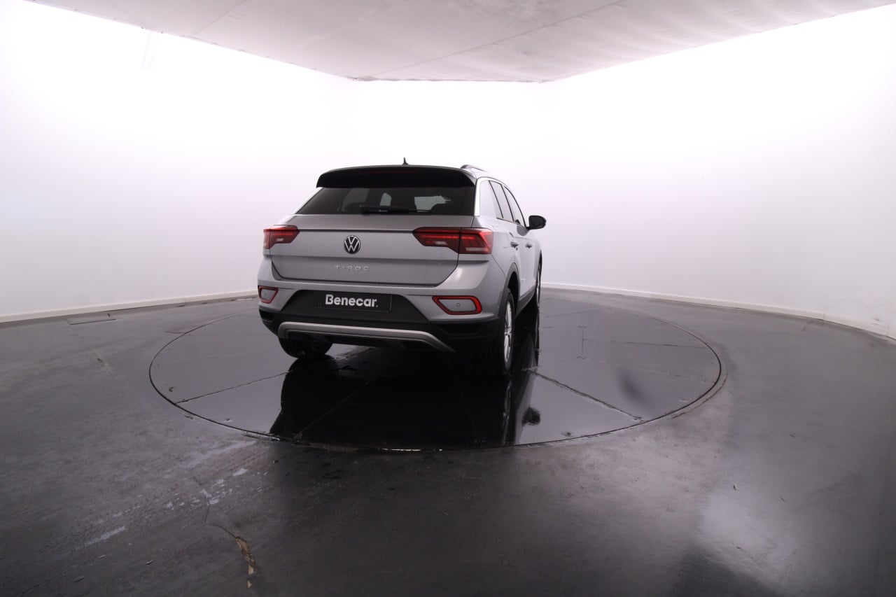 Volkswagen T-Roc Gasolina 6 2024