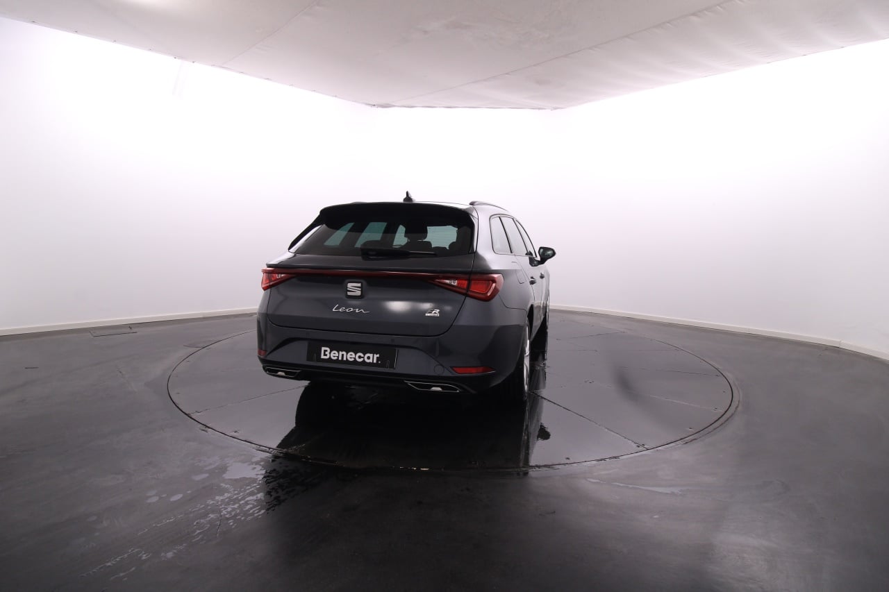 Seat Leon ST Electric Gasoline 10 2023