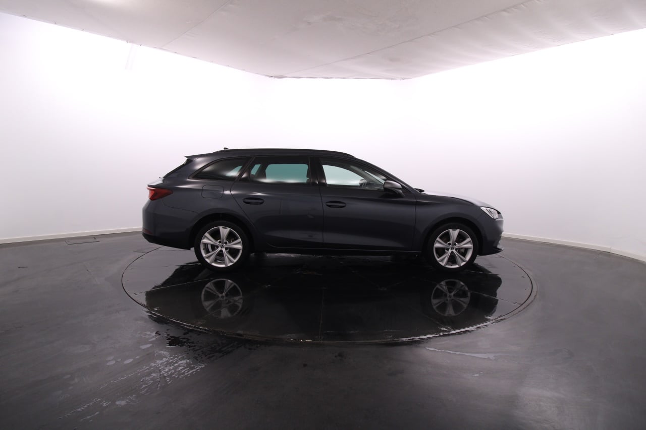 Seat Leon ST Electric Gasoline 10 2023