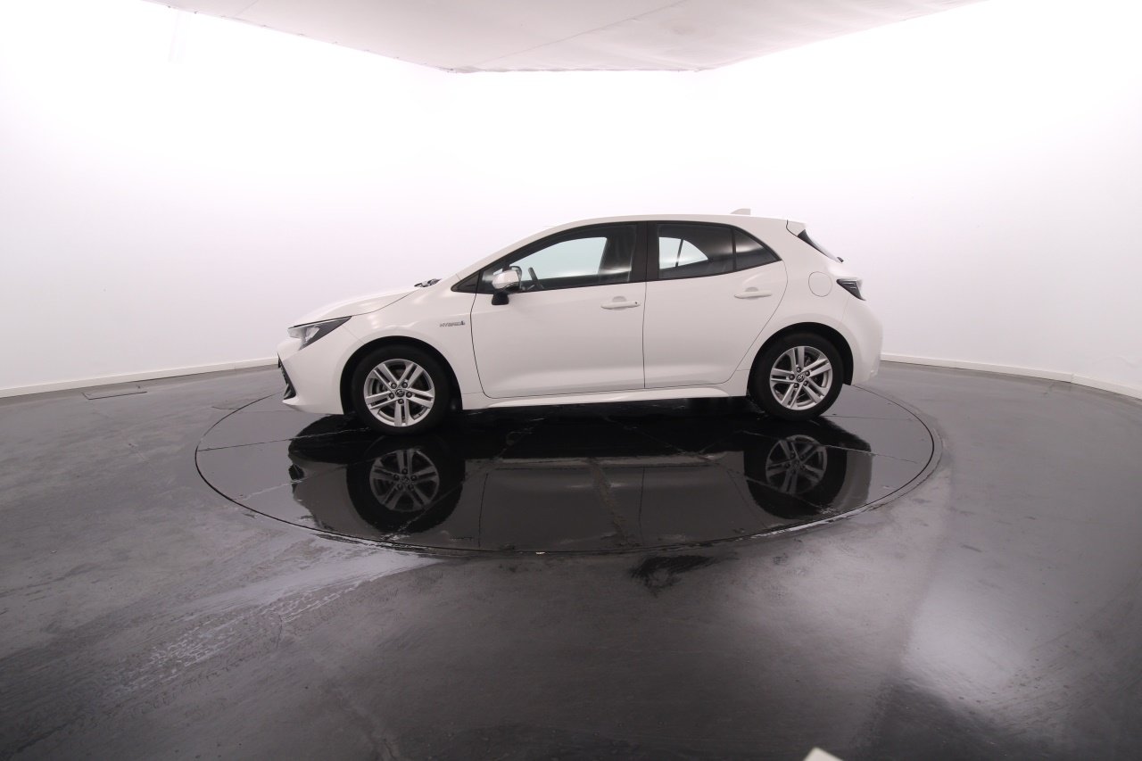 Toyota Corolla Gasoline Hybrid 7 2021