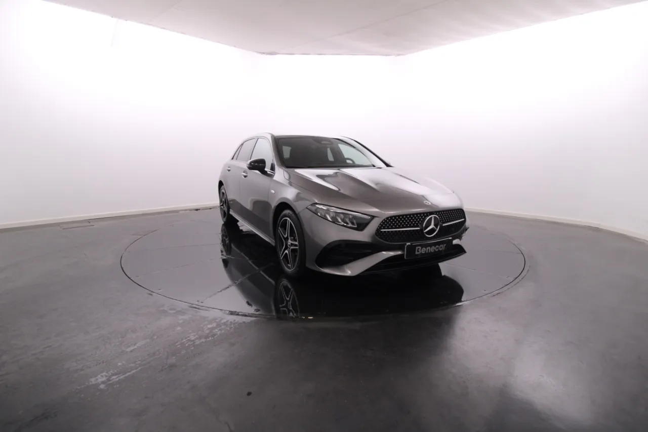 Mercedes-Benz Classe A - 250 Elétrico Gasolina 10 2025