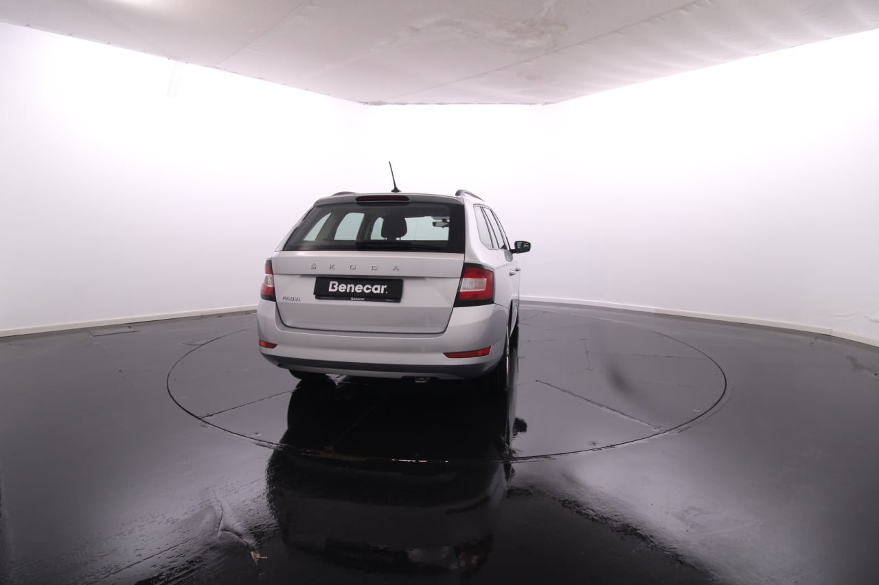 Skoda Fabia Break Gasoline 10 2022