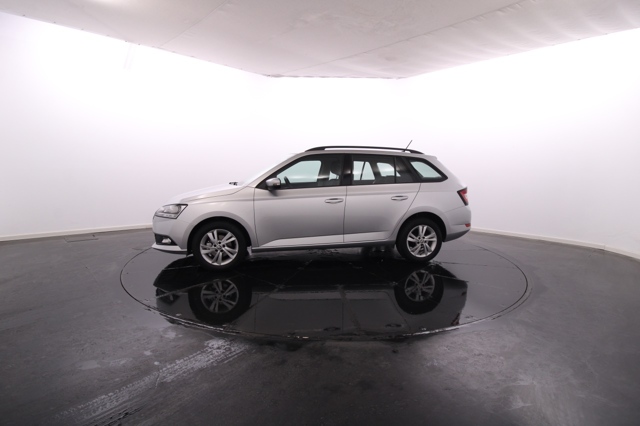 Skoda Fabia Break Gasoline 9 2022