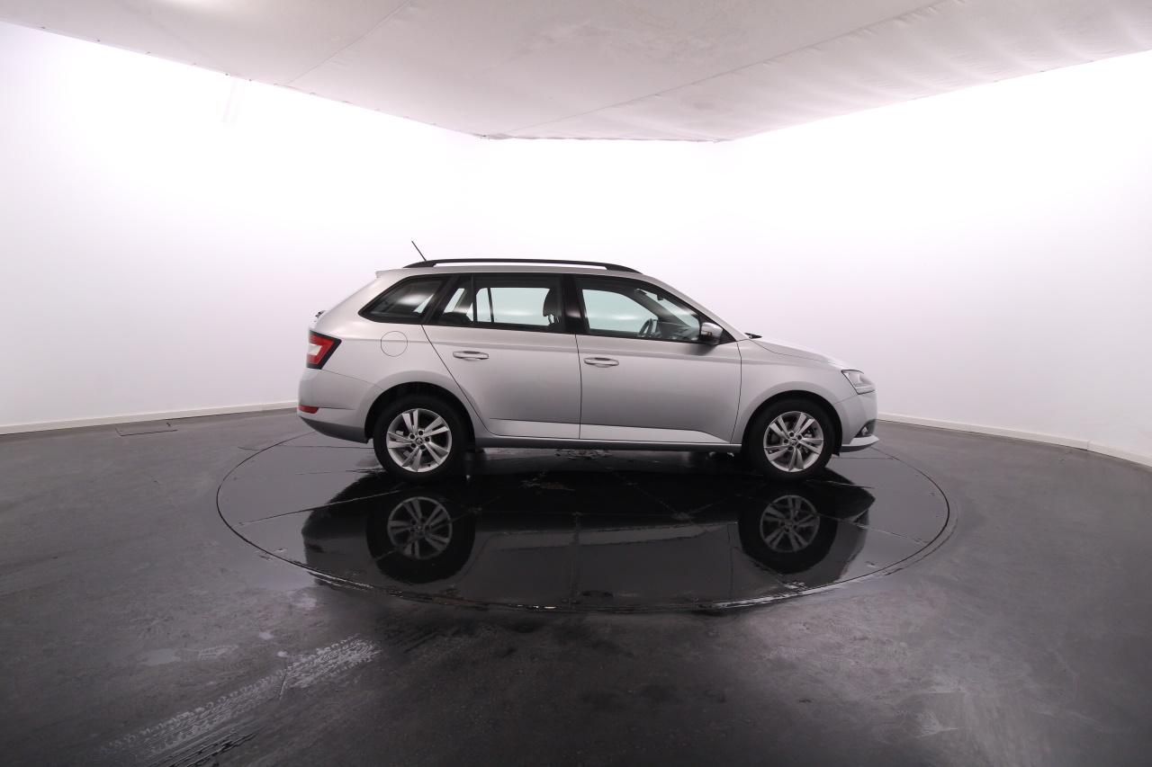 Skoda Fabia Break Gasoline 9 2022