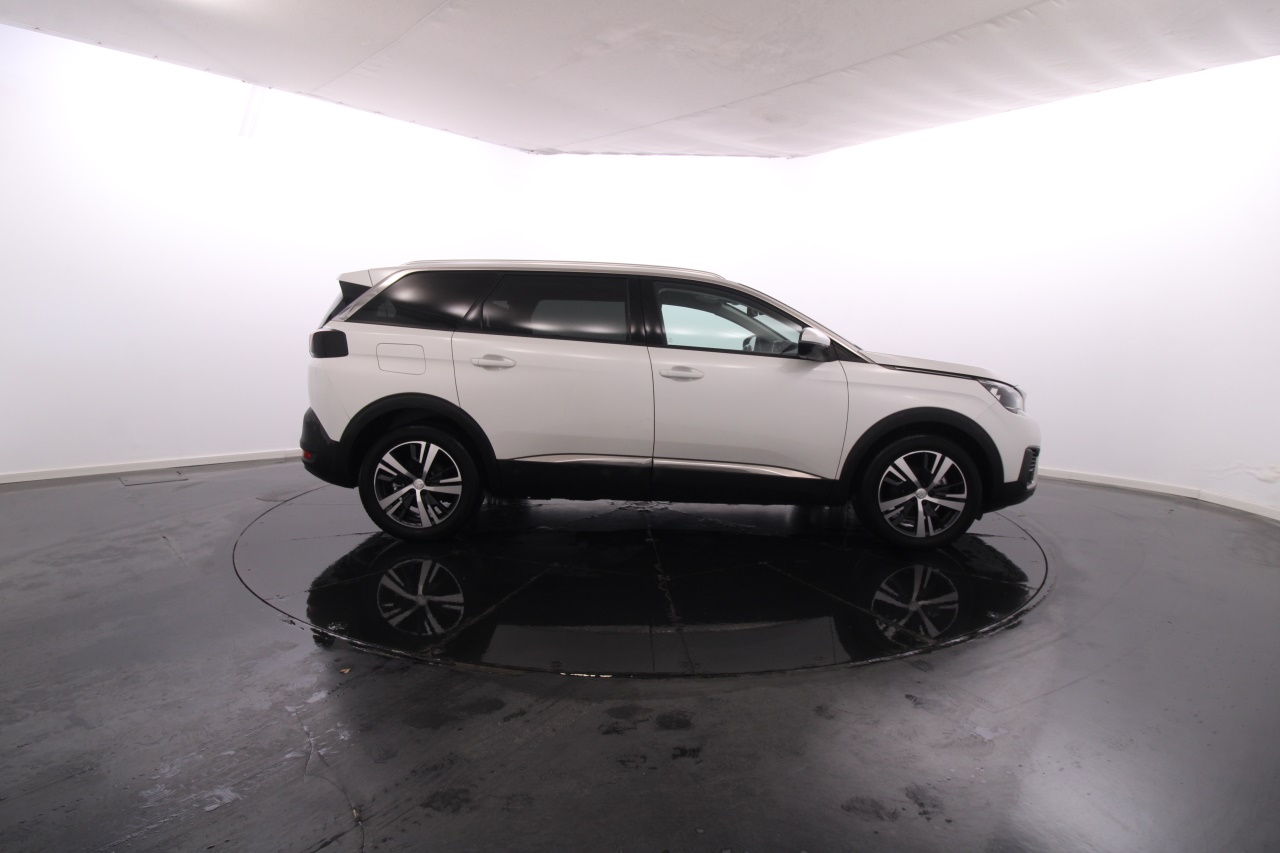 Peugeot 5008 Diesel 7 2020