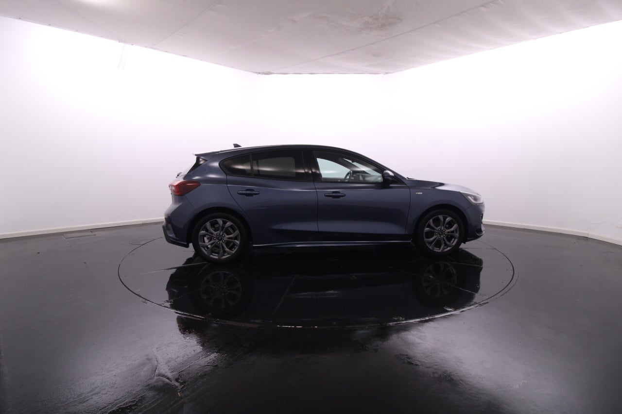 Ford Focus Híbrido Gasolina 1 2023