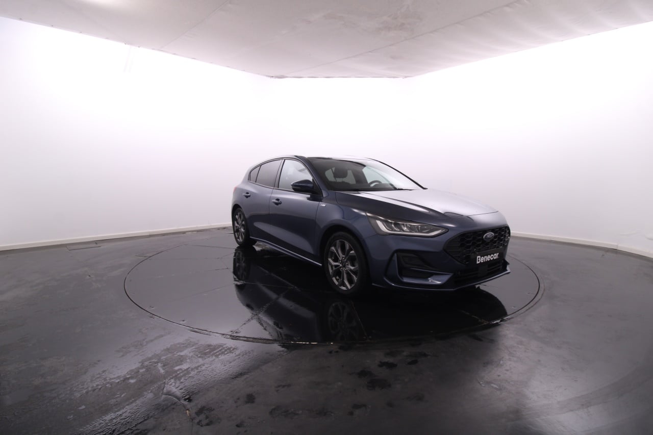 Ford Focus Gasoline Hybrid 1 2023