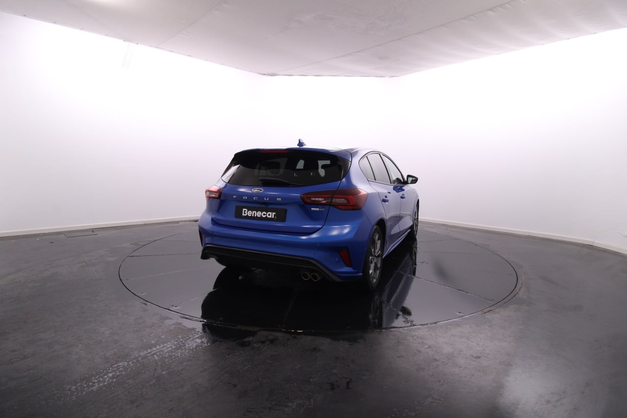 Ford Focus Gasoline Hybrid 10 2022