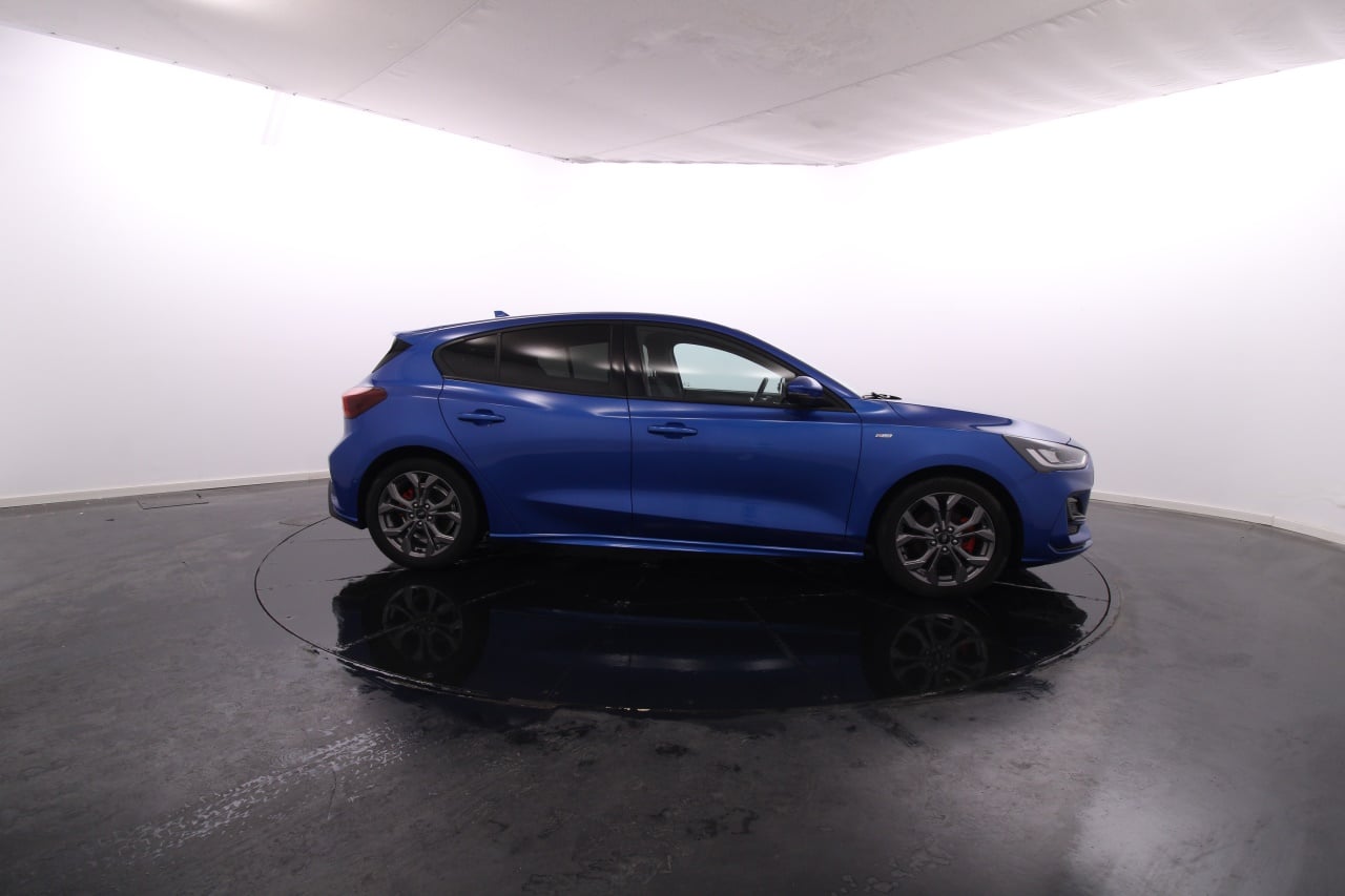 Ford Focus Gasoline Hybrid 10 2022