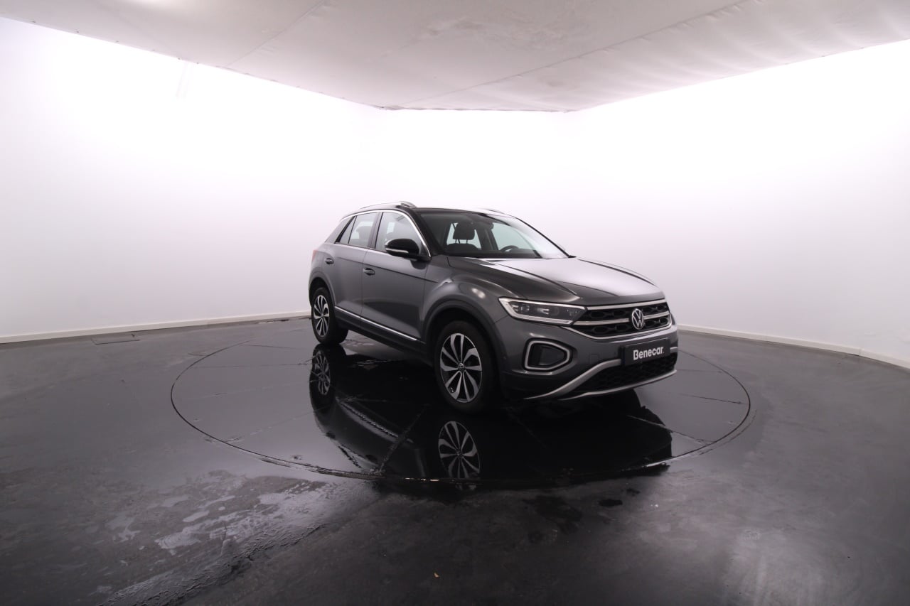 Volkswagen T-Roc Gasoline 3 2023