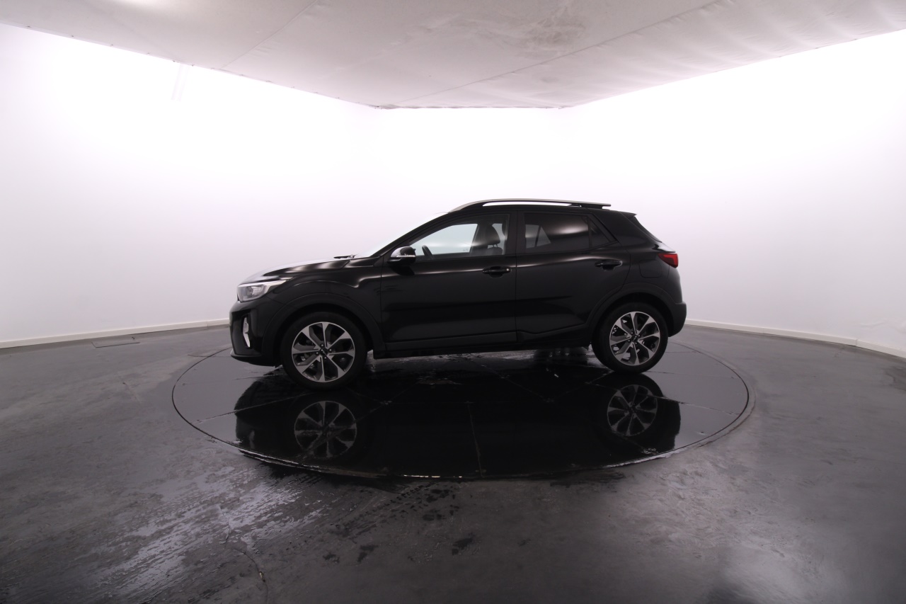 Kia Stonic Gasolina 2 2025