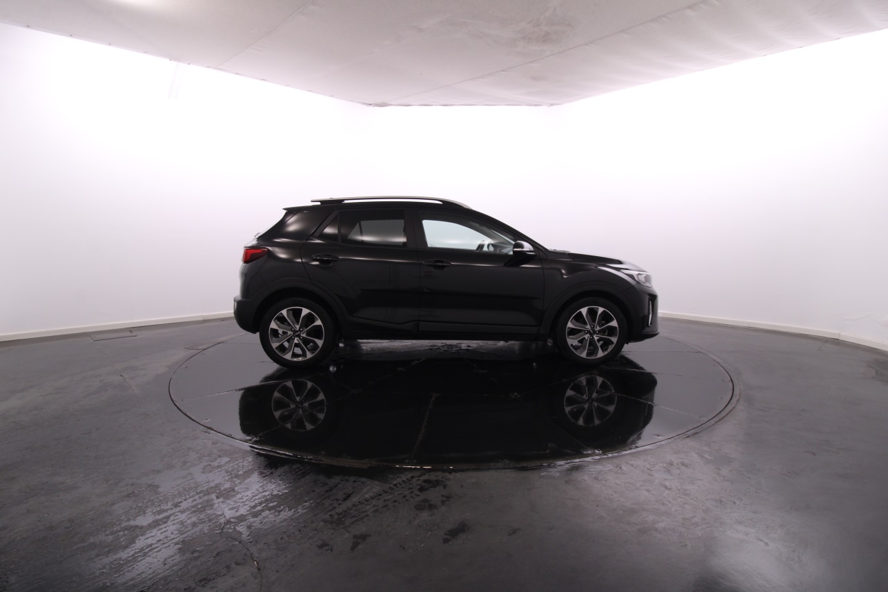 Kia Stonic Gasolina 2 2025