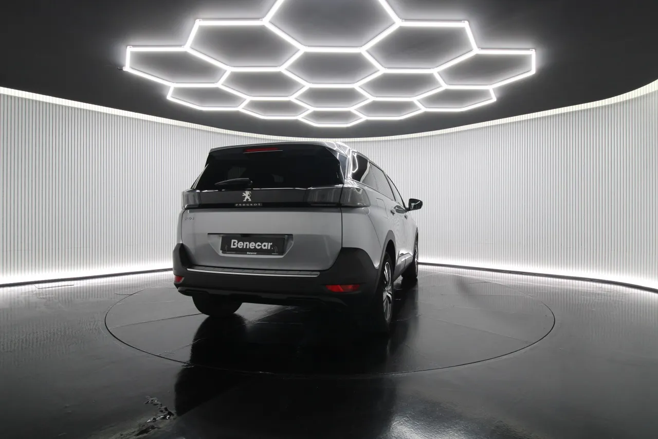 Peugeot 5008 Gasolina 5 2024