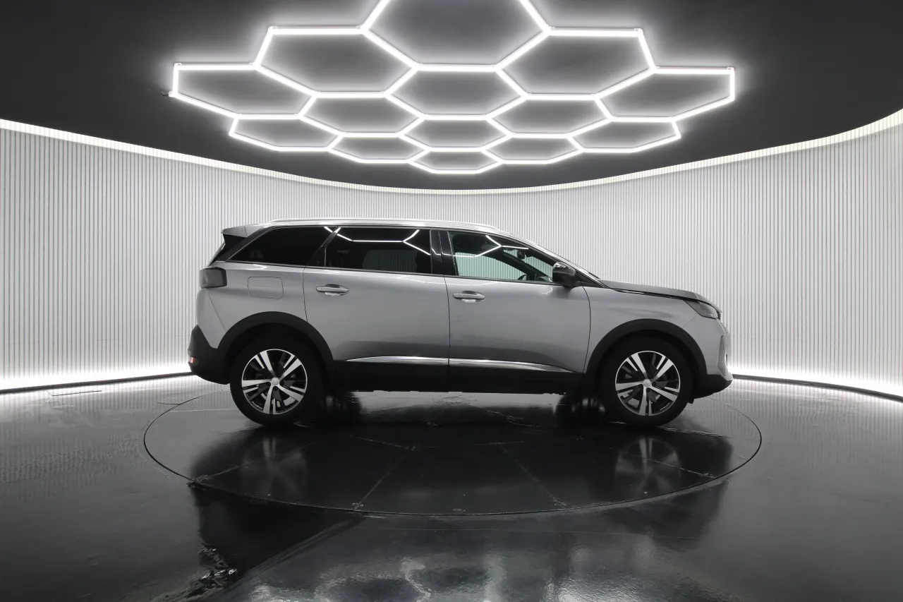 Peugeot 5008 Gasolina 5 2024