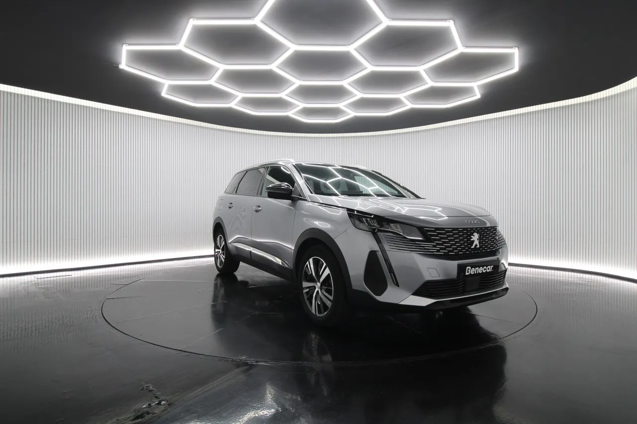 Peugeot 5008 Gasolina 5 2024
