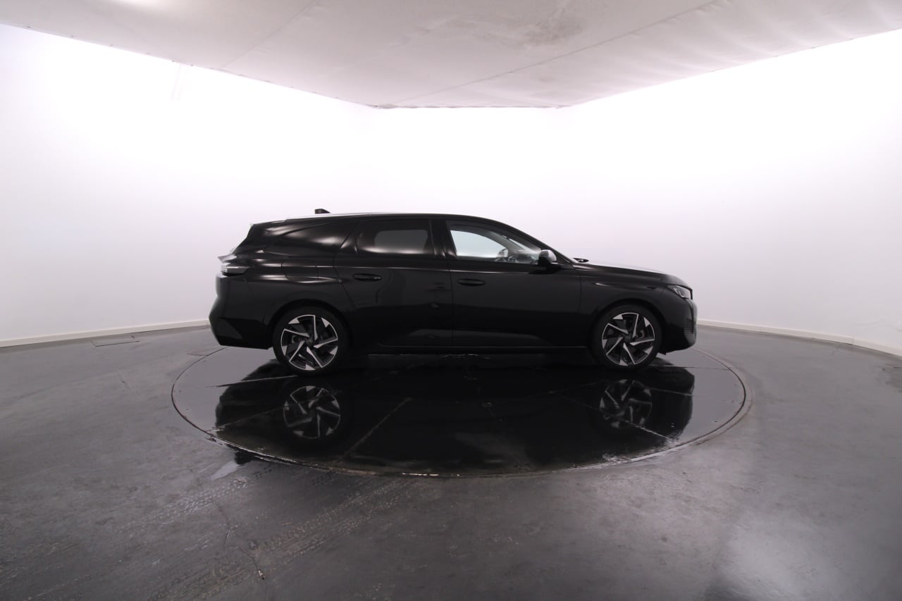 Peugeot 308 SW Electric Gasoline 3 2024