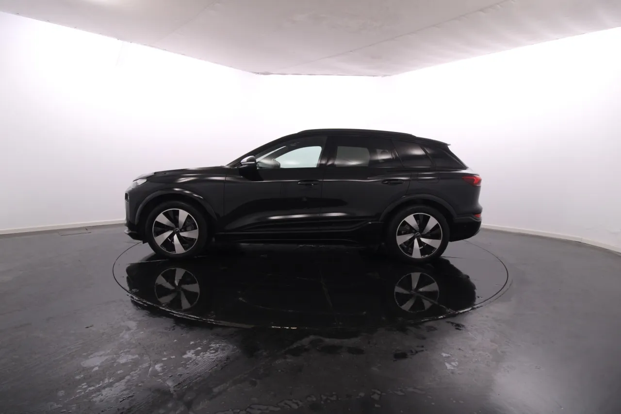 Audi Q6 e-tron Electric 10 2024
