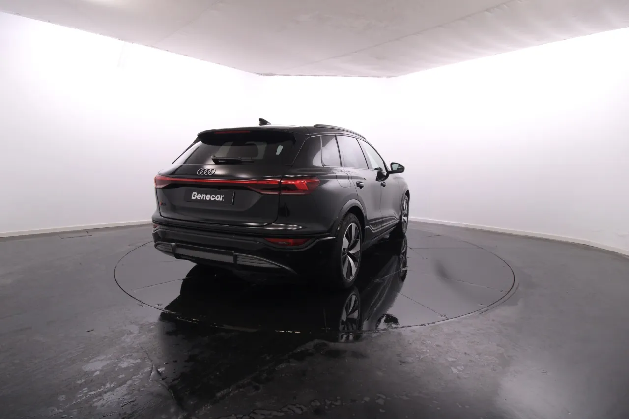 Audi Q6 e-tron Electric 10 2024