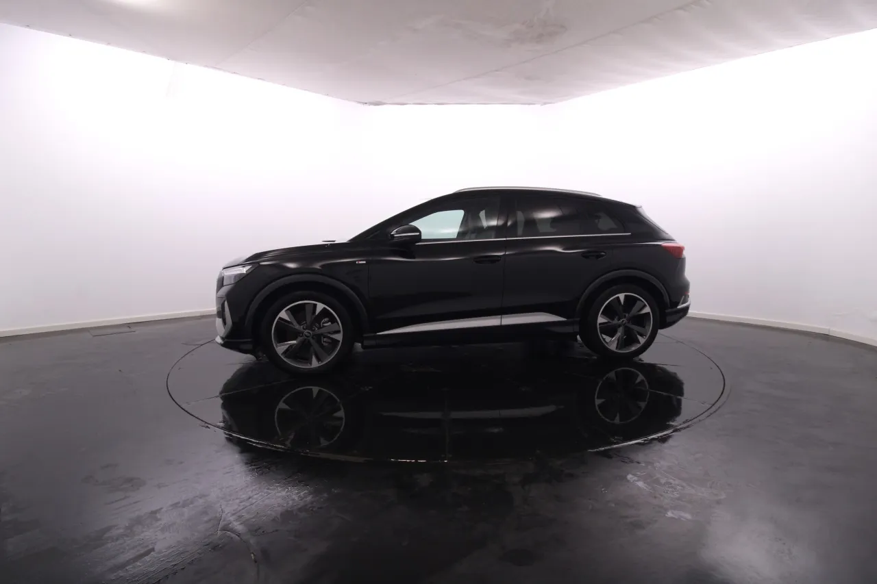 Audi Q4 e-tron Electric 3 2024
