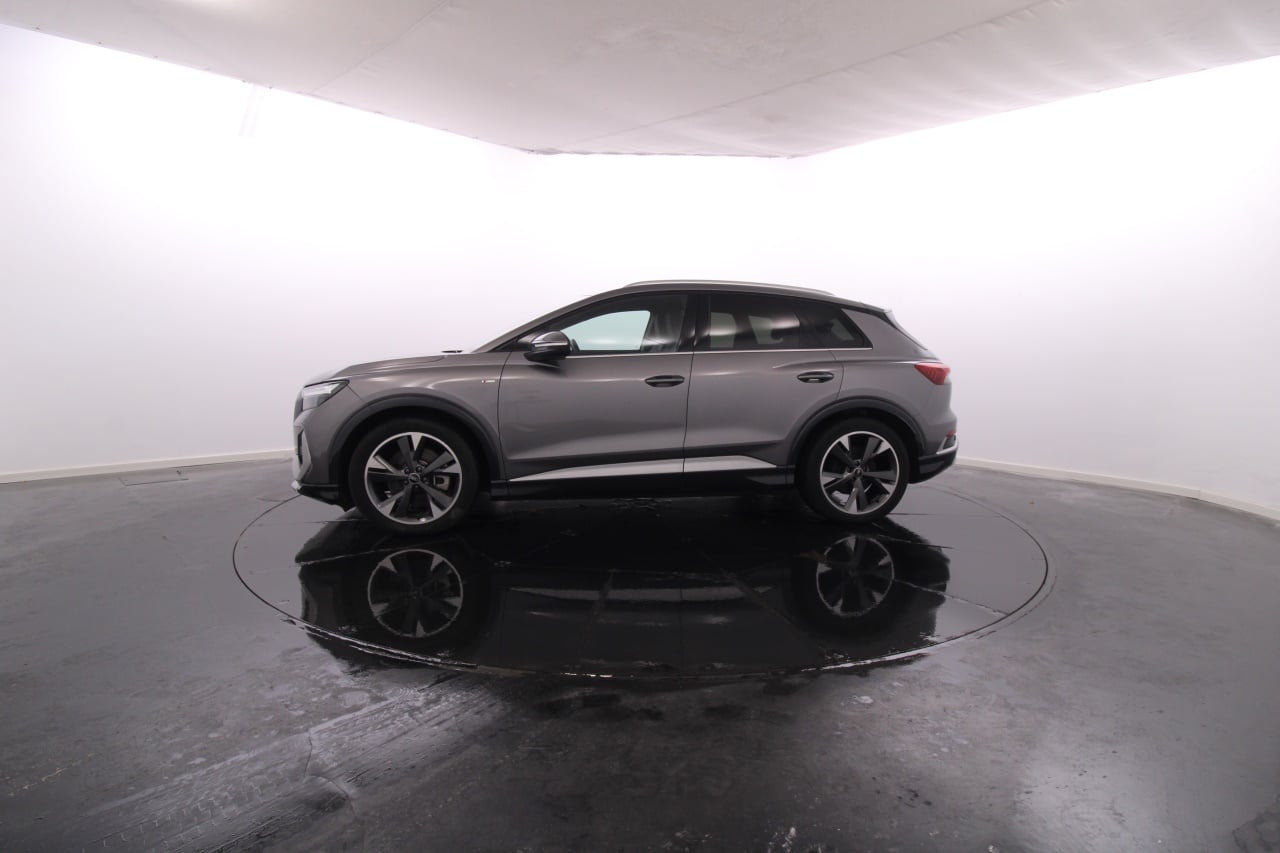 Audi Q4 e-tron Electric 5 2024