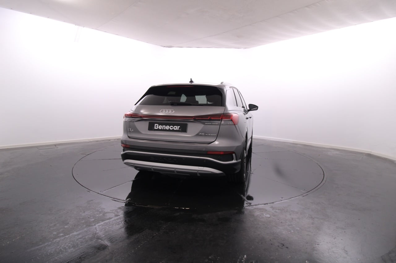 Audi Q4 e-tron Electric 5 2024