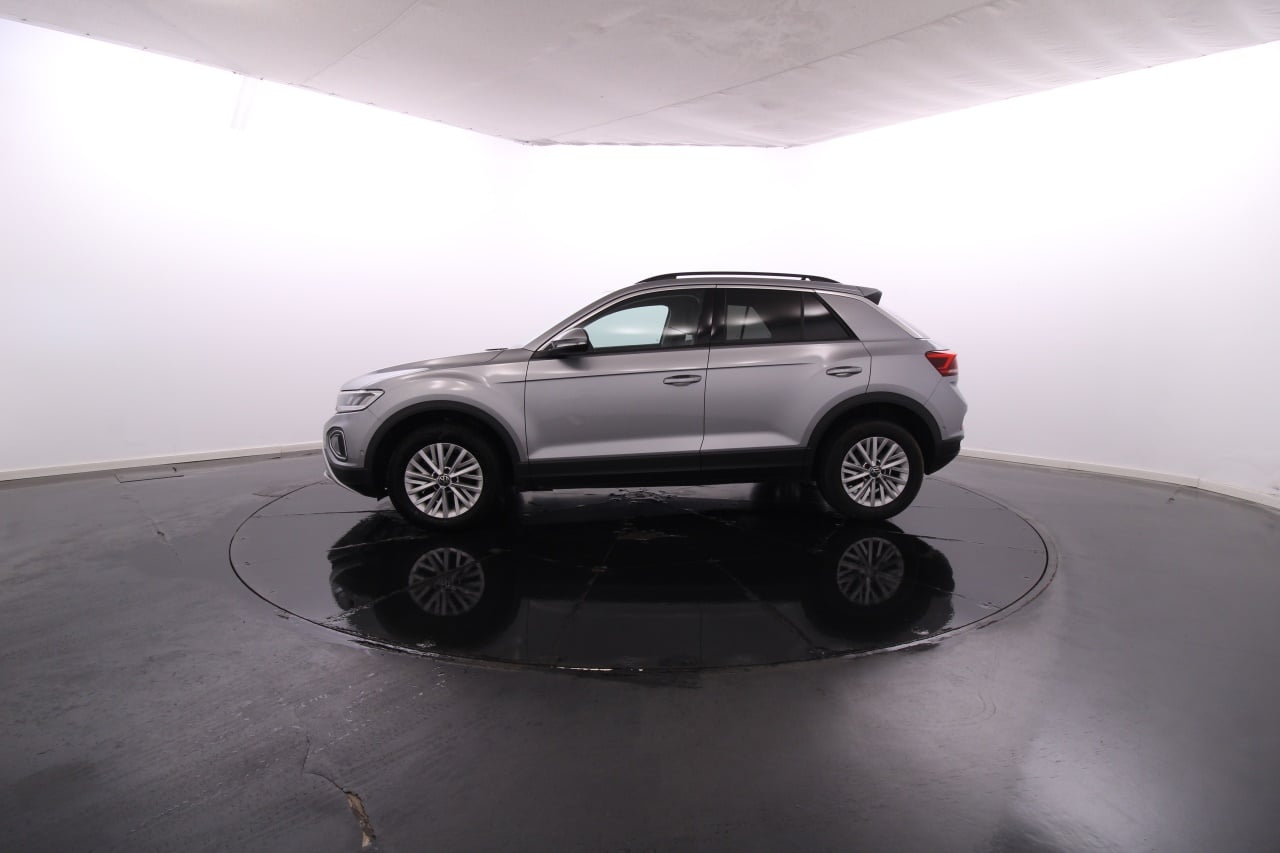 Volkswagen T-Roc Gasoline 5 2024